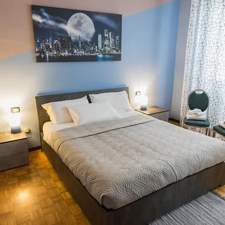 Elegant In Center Appartement